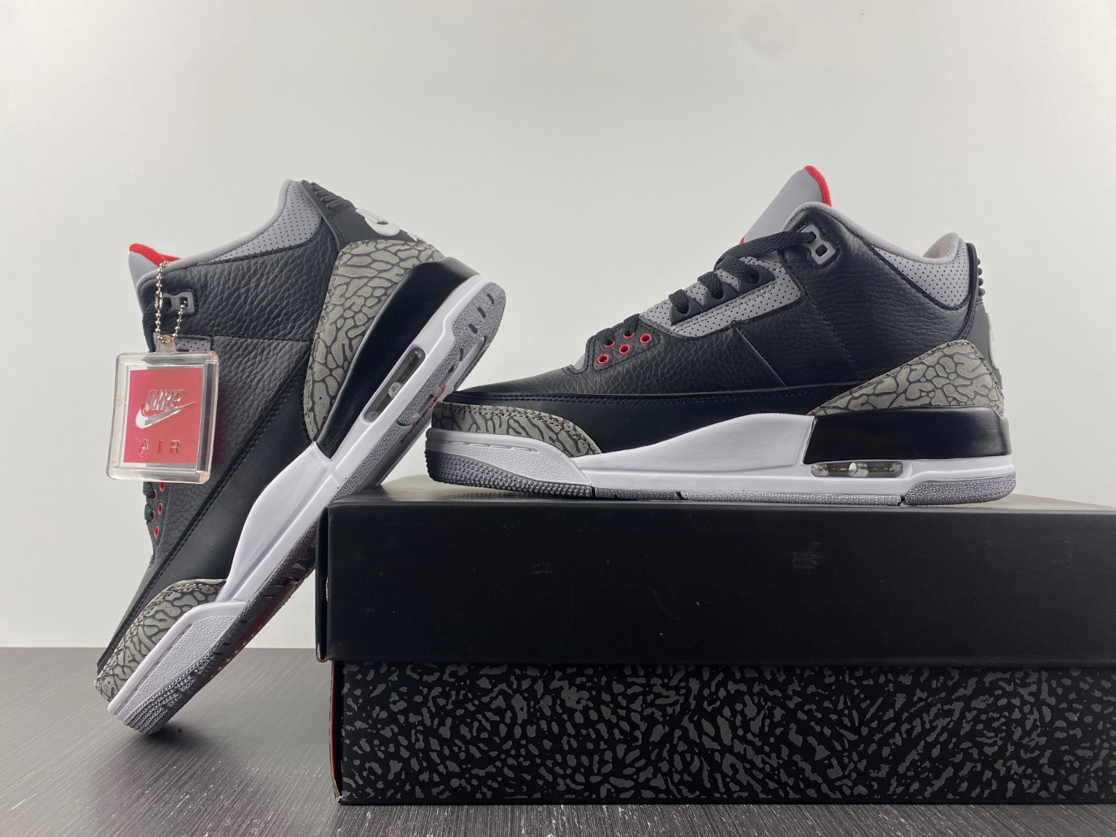 jordan 3 retro black cement (2018) 854262-001