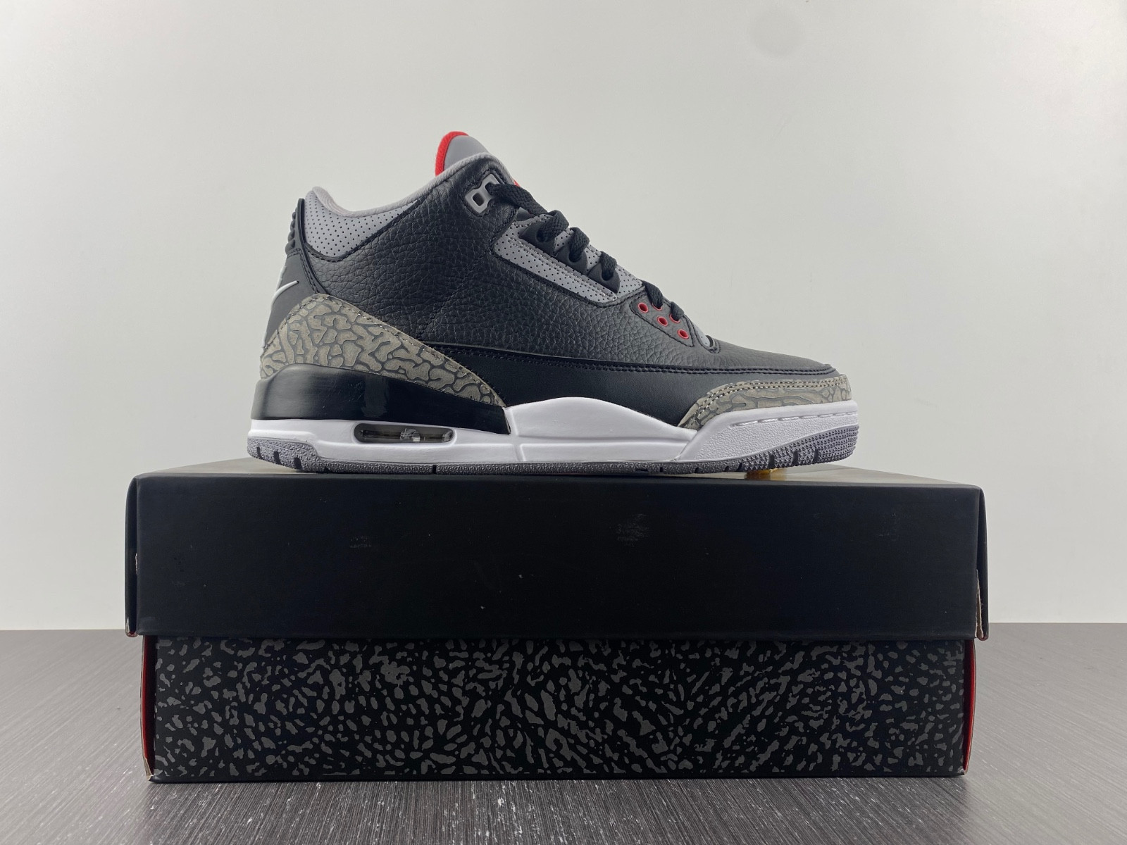 jordan 3 retro black cement (2018) 854262-001