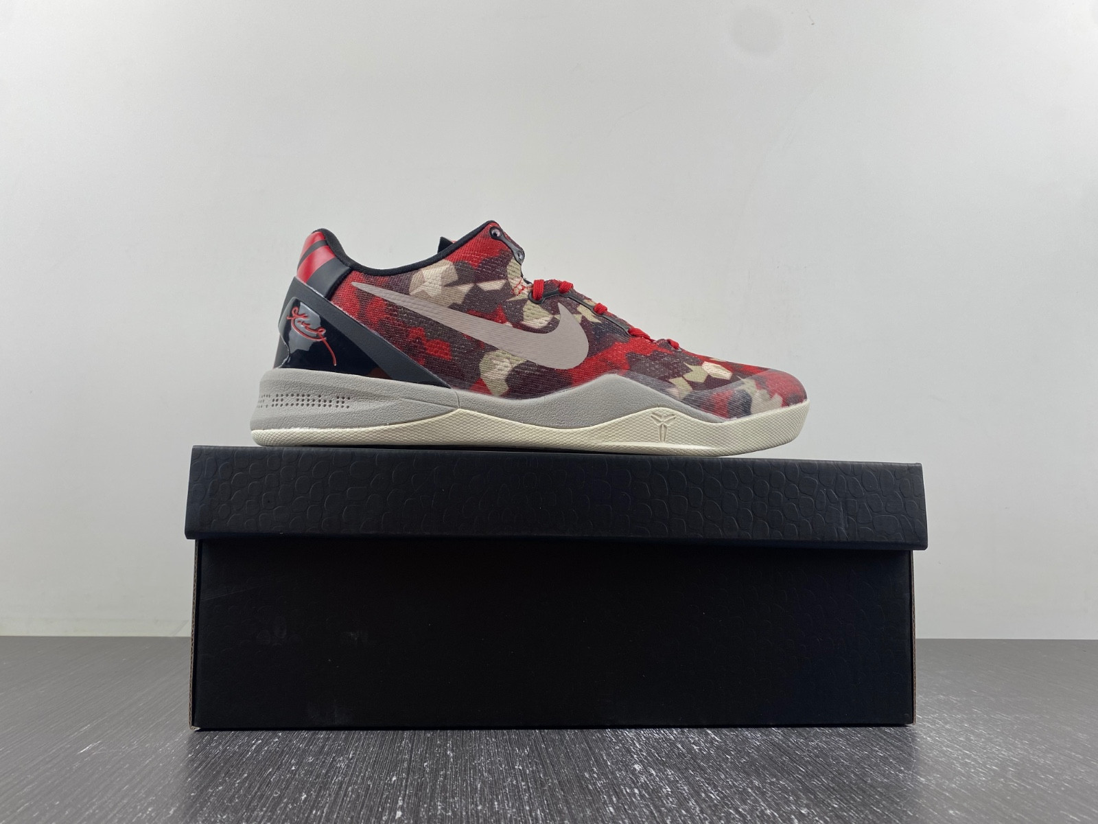 nike kobe 8 milk snake men