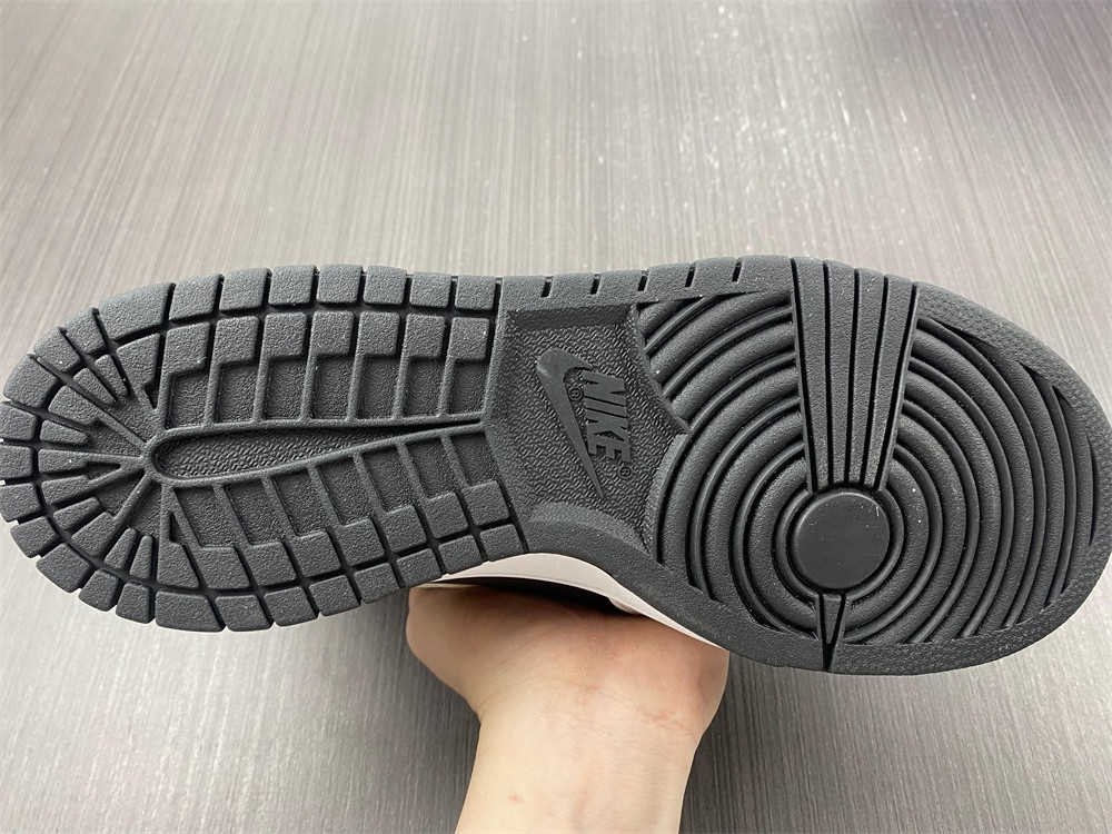 nike sb dunk high S*p*e by any means black dn3741-002