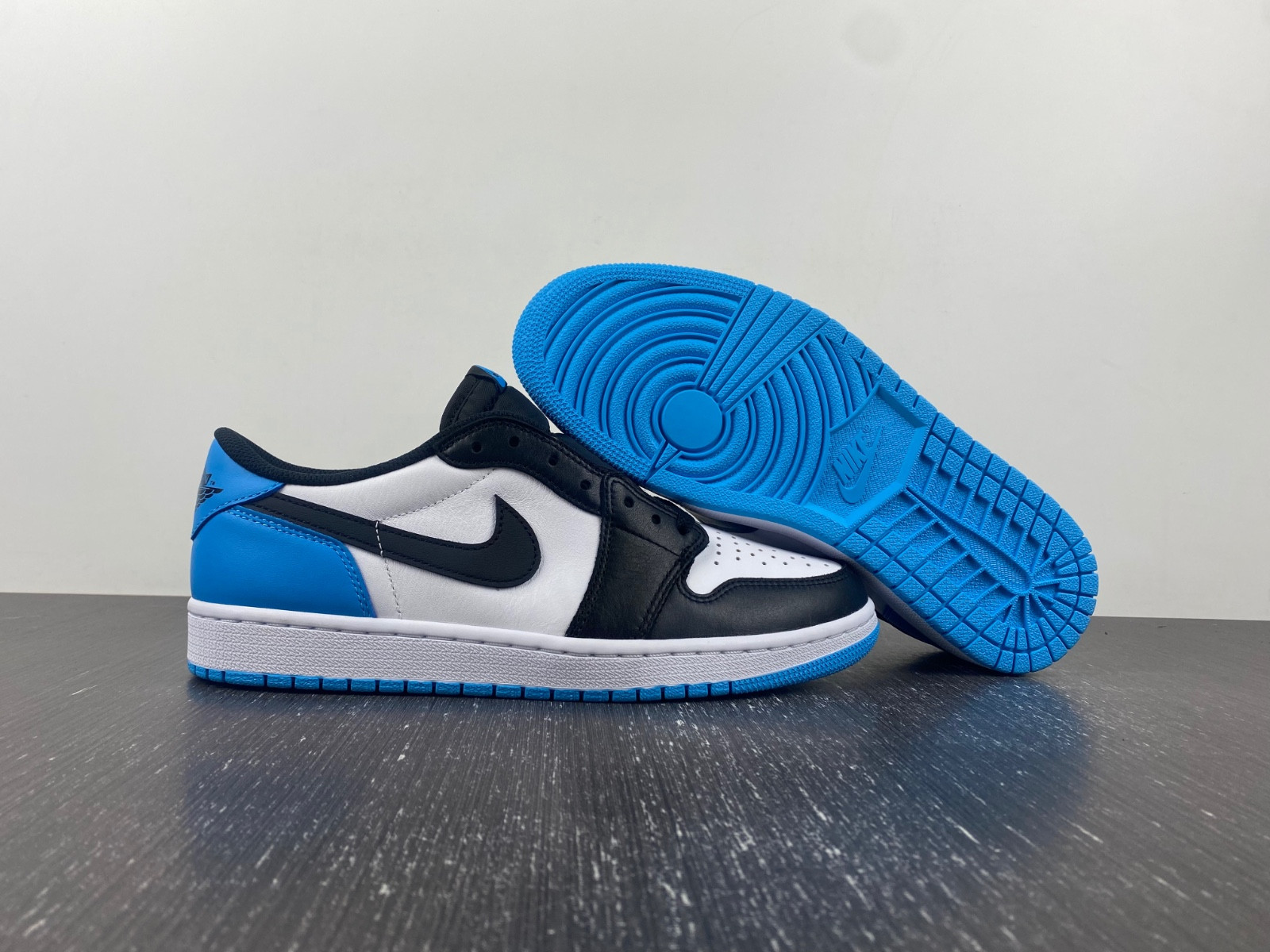 jordan 1 retro low og unc - cz0790-104