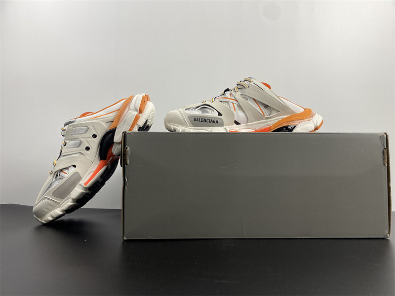 Ba*len*cia*ga trainers track 3.0