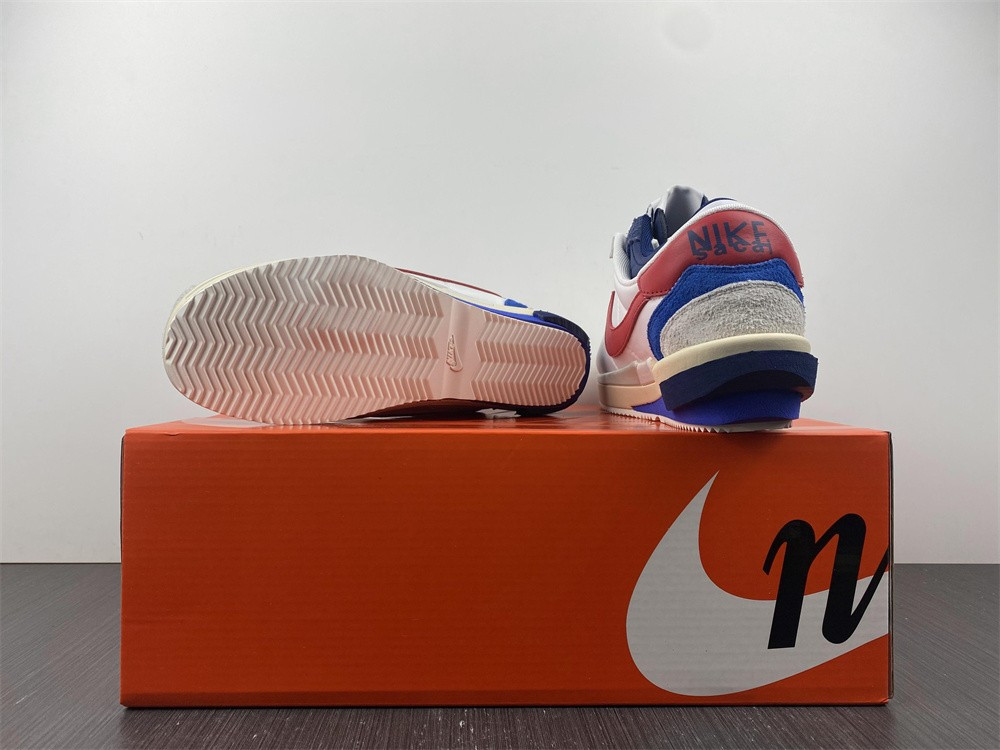 nike zoom cortez sp sacai white university red blue dq0581-100