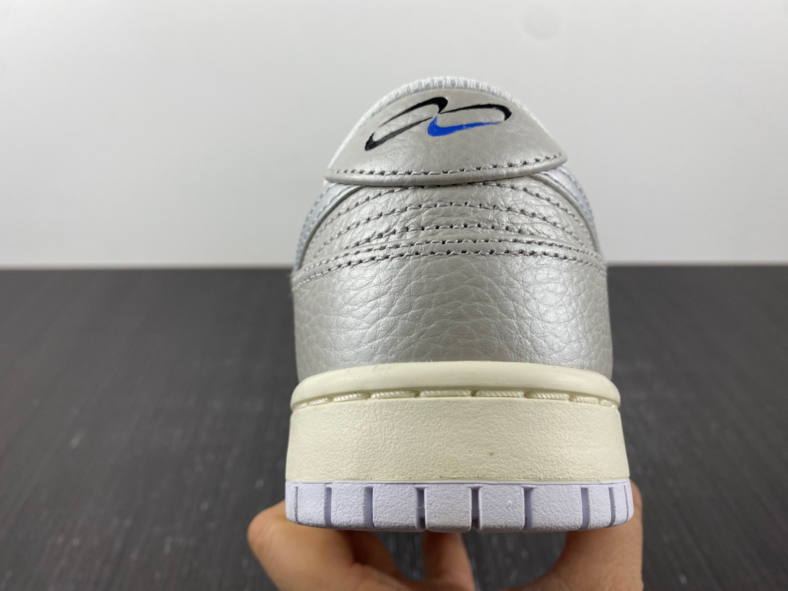 nike dunk low metallic silver - dx3197-095