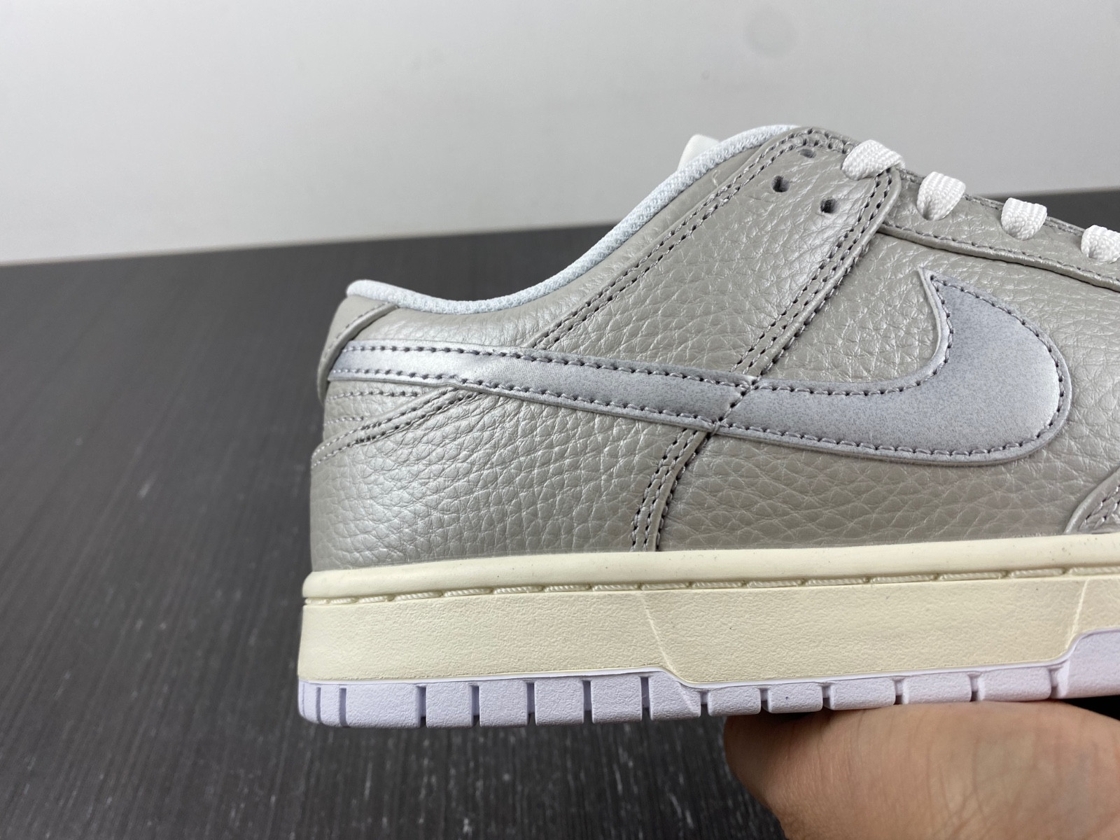 nike dunk low metallic silver - dx3197-095