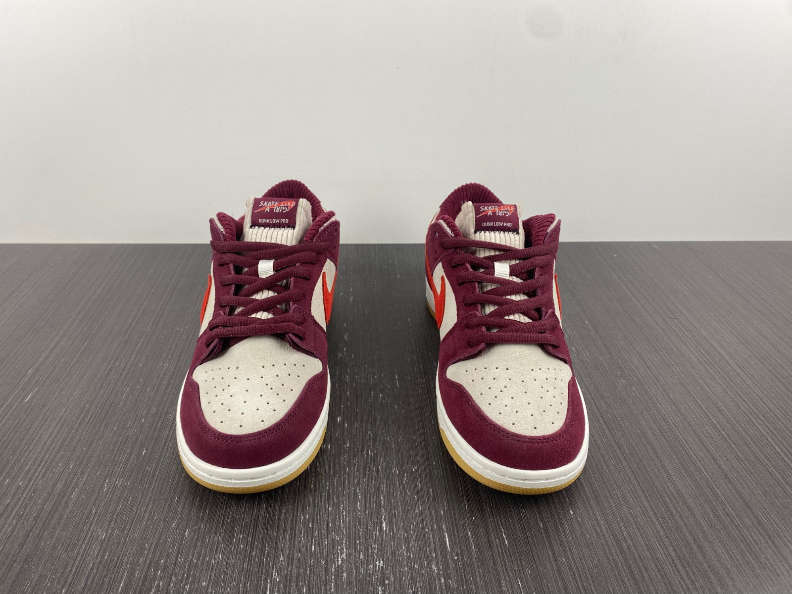 nike sb dunk low "skate like a girl dx4589-600