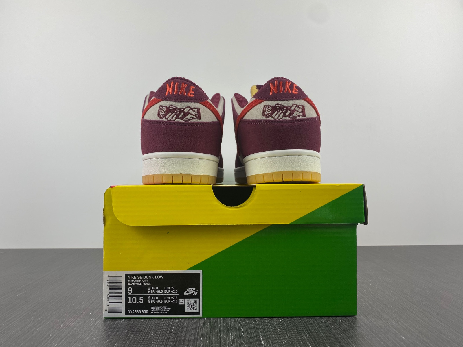 nike sb dunk low "skate like a girl dx4589-600