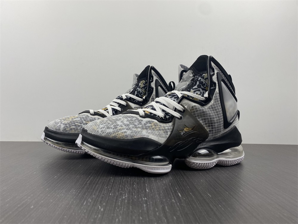 nike lebron 19 leopard dc9340-100