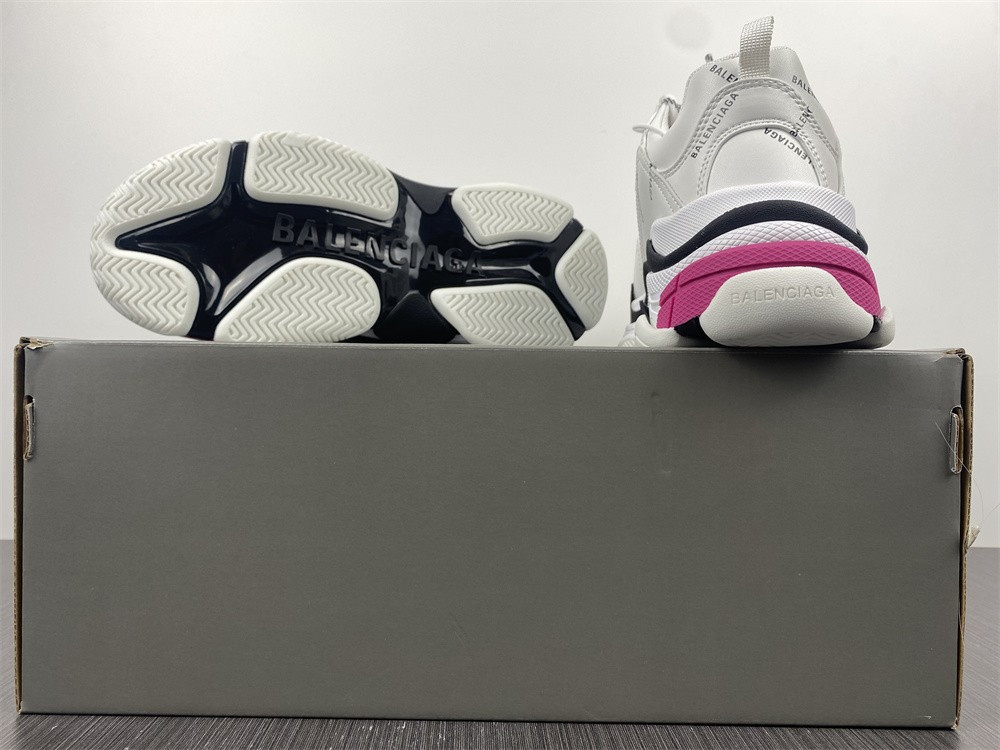 Ba*len*cia*ga sneaker triple.s allover 524039 w2fa4 9155