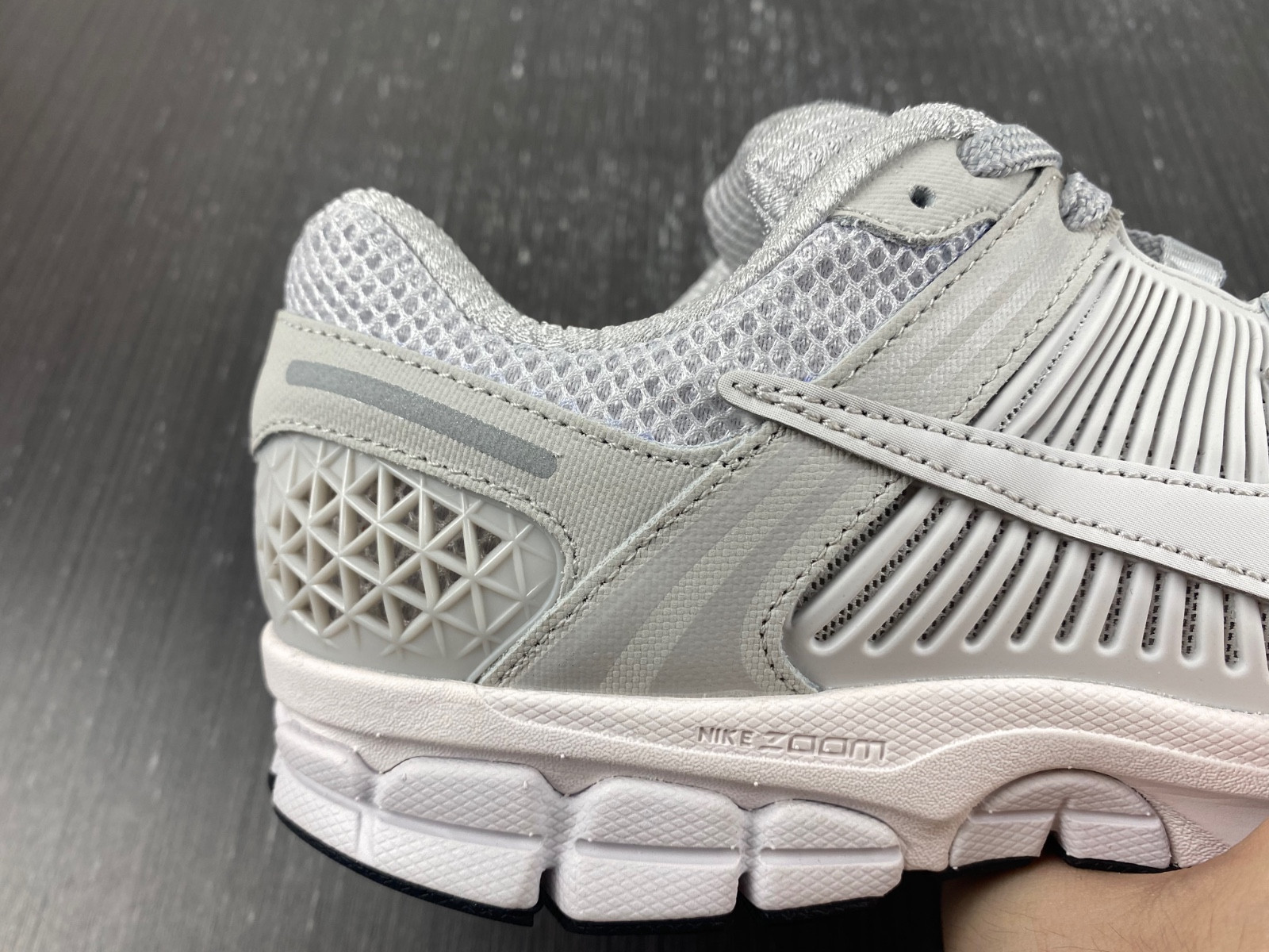nike zoom vomero 5 sp vast grey men