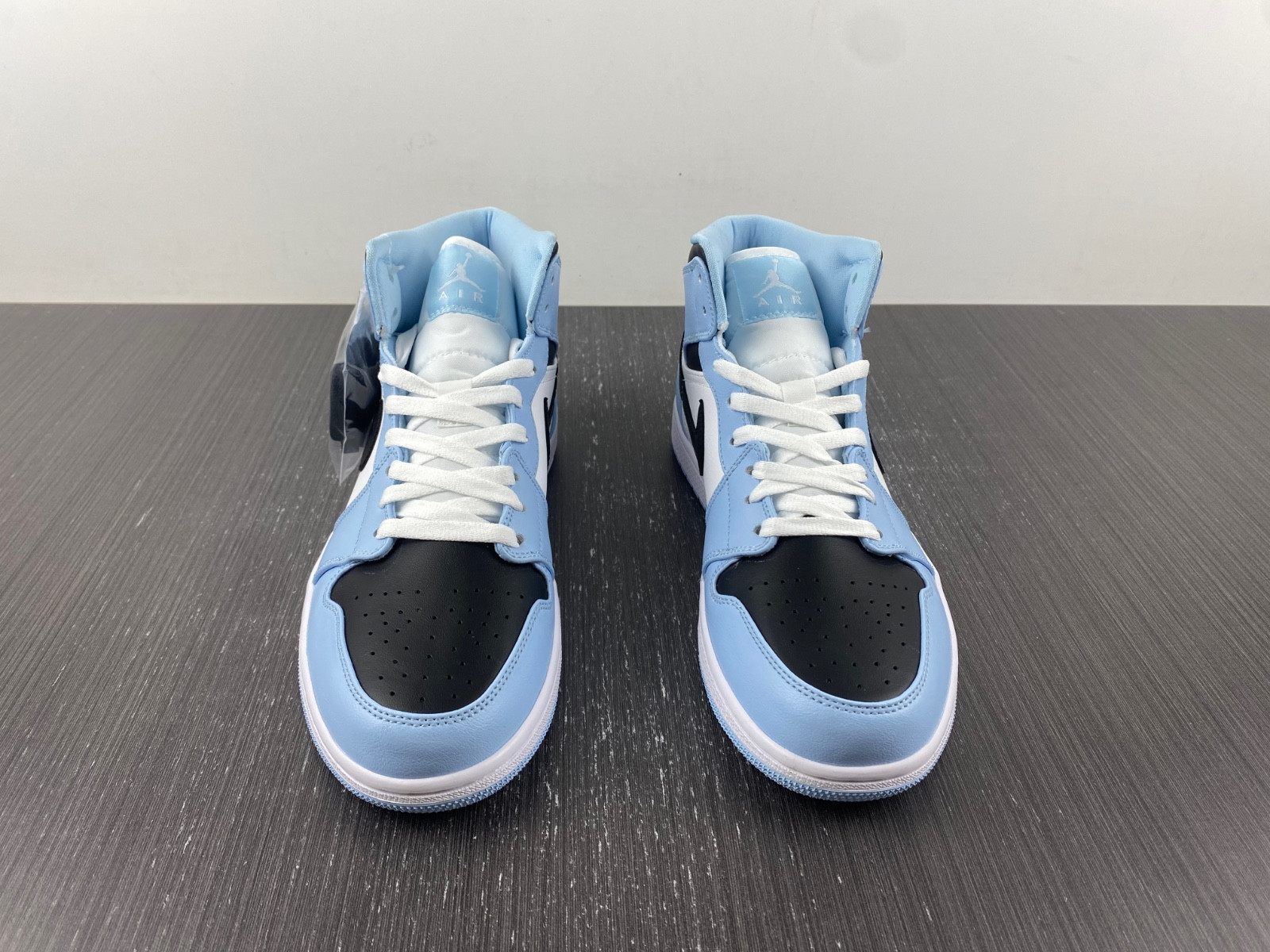 air jordan 1 mid gs ice blue 555112-401
