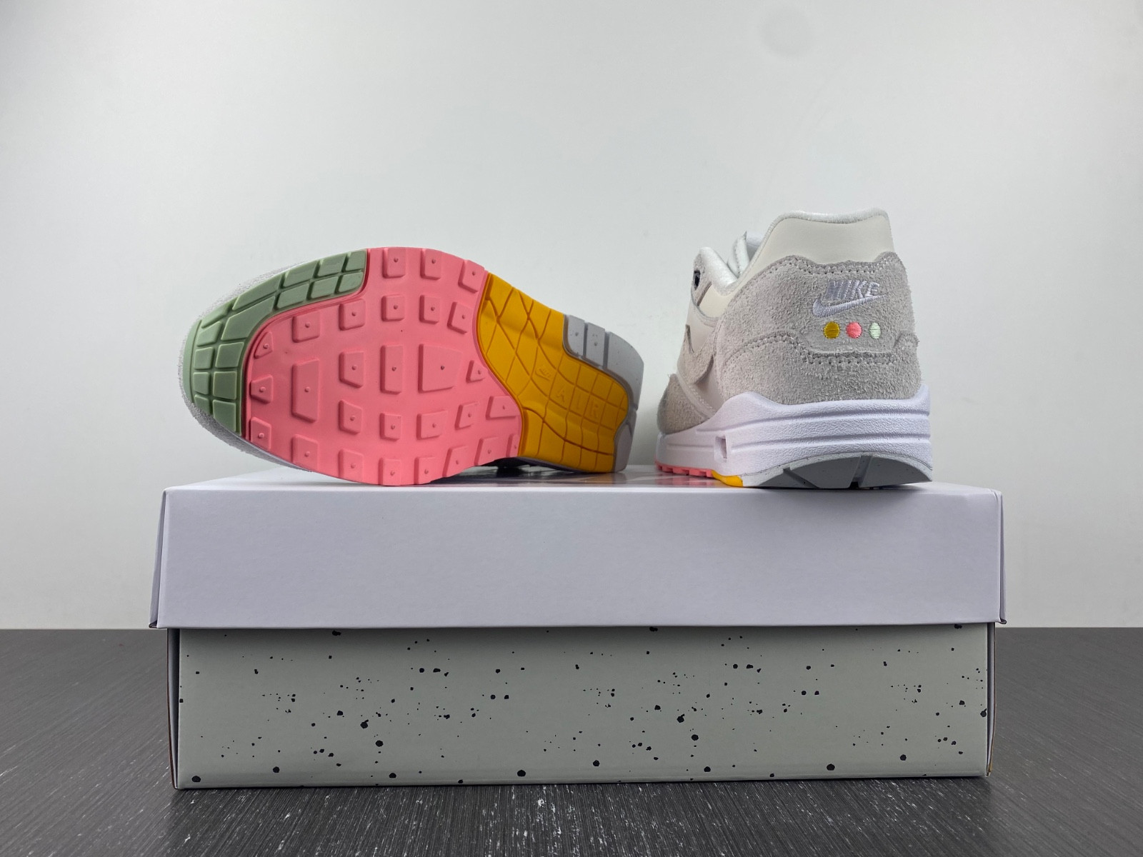 nike air max 1 "pom pom polka dot" fb4959-121