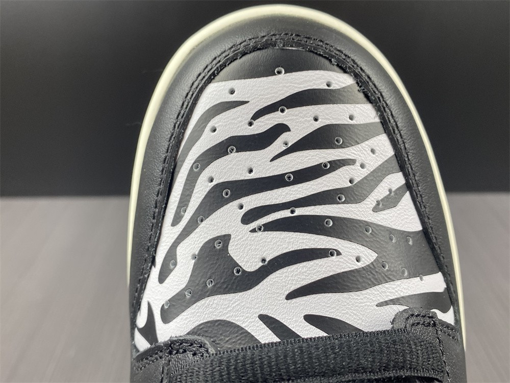 quartersnacks x nk sb dunk " zebra" dm3510-001