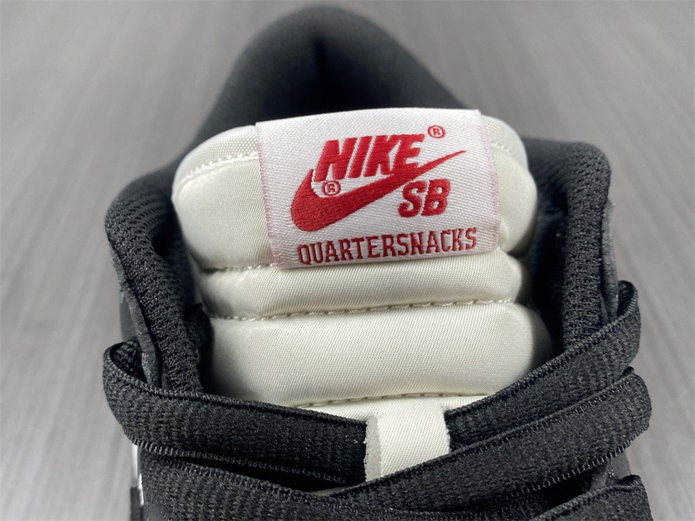 quartersnacks x nk sb dunk " zebra" dm3510-001