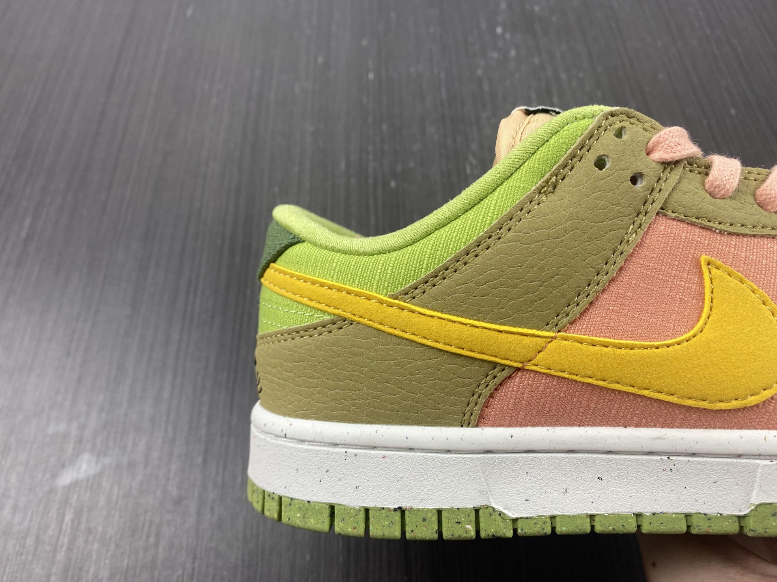 nike dunk low next nature sun club arctic orange dm0583-800