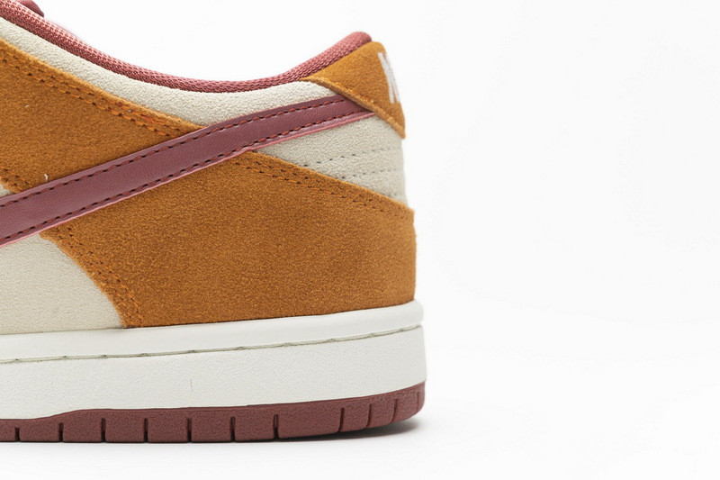 nike sb dunk low pro dark russet cedar bq6817-202