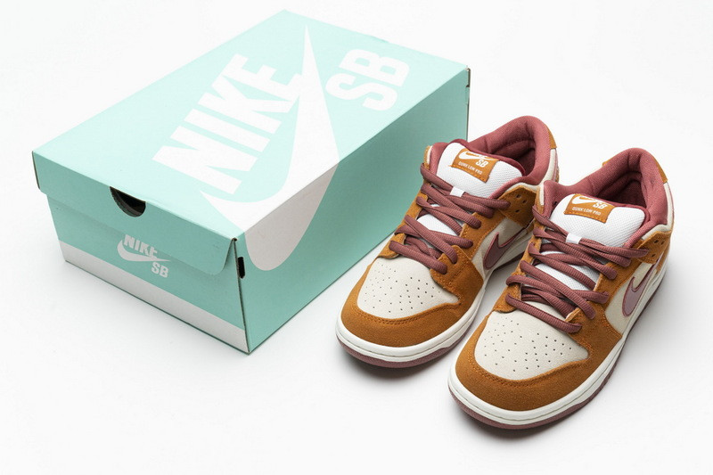 nike sb dunk low pro dark russet cedar bq6817-202