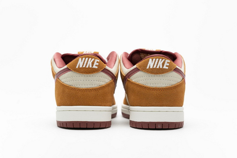 nike sb dunk low pro dark russet cedar bq6817-202