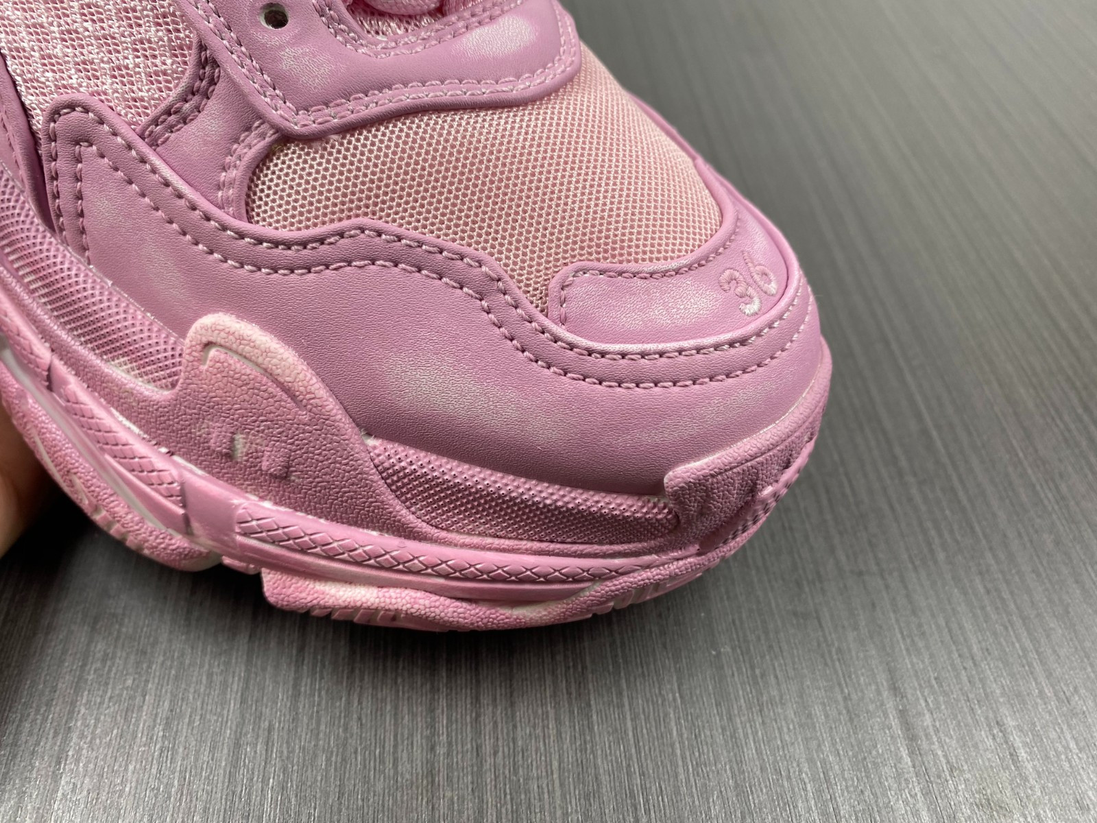 Ba*len*cia*ga triple s pink sneaker