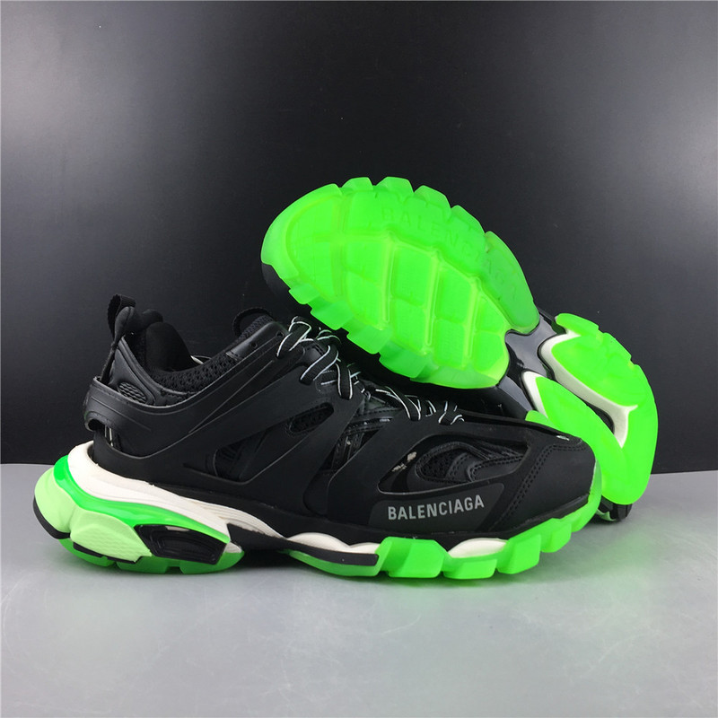 Ba*len*cia*ga sneaker tess.s black with green sole