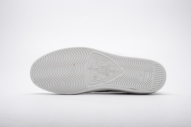 G*u*i low-top sneaker white with apple