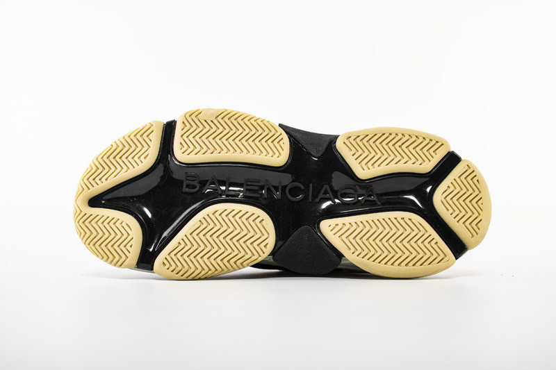 Ba*len*cia*ga triple s 2.0 506346w09s24602