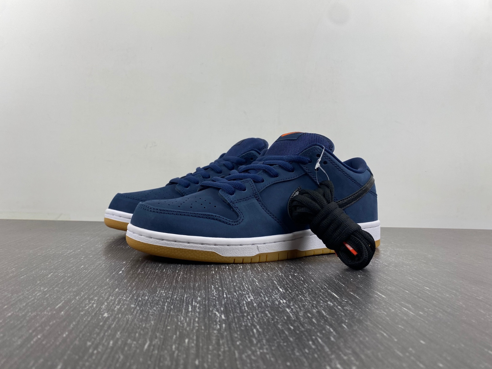 nike sb dunk low navy black gum men''s - cw7463-401