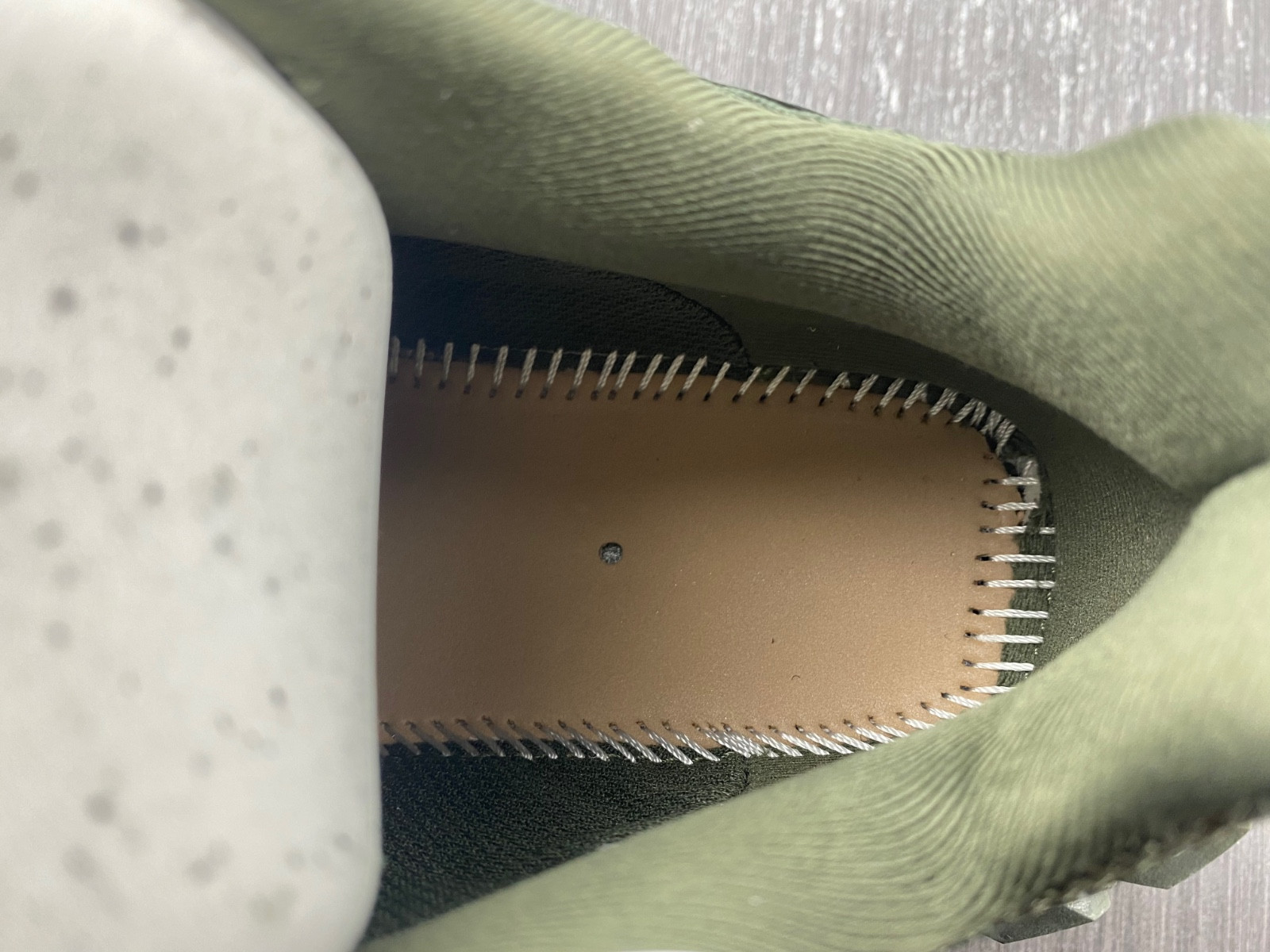 Ba*len*cia*ga defender sneaker