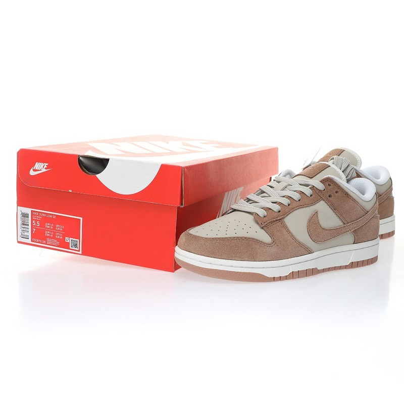 nike dunk low se sand drift (women