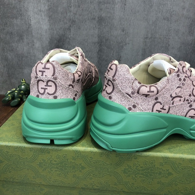 G*u*i sneaker