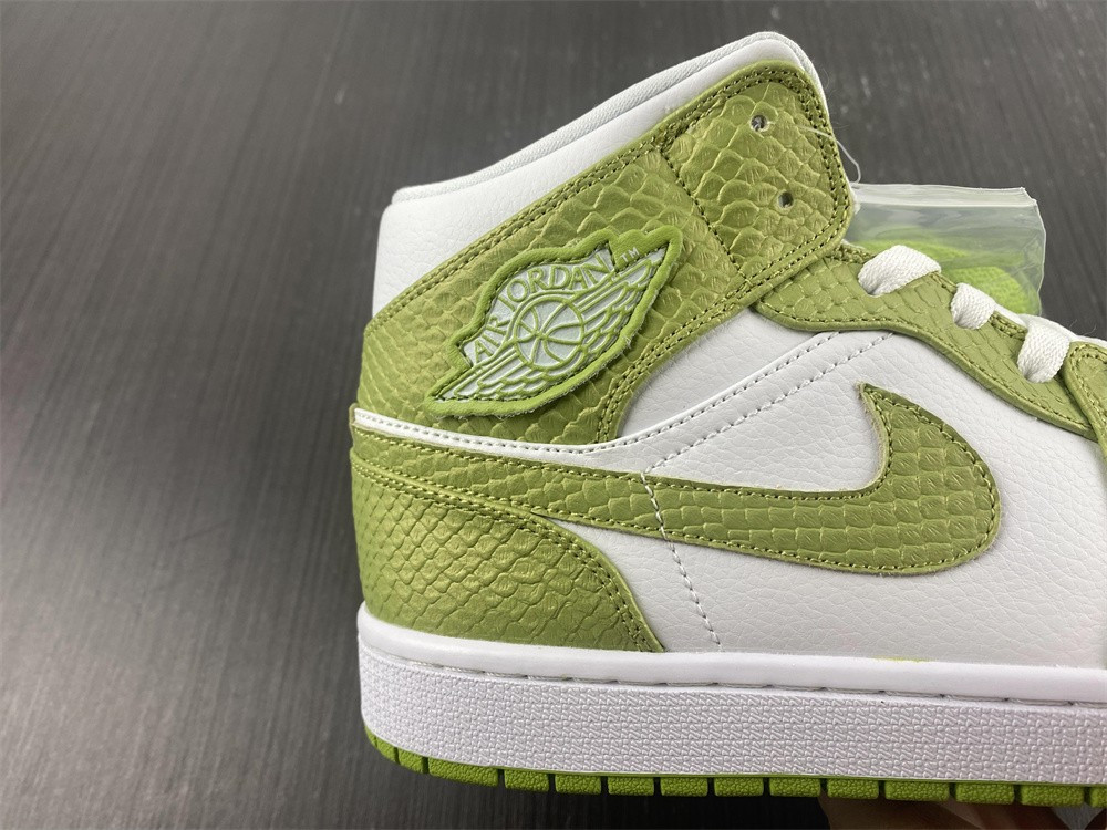 jordan 1 mid green python (w) - dv2959-113