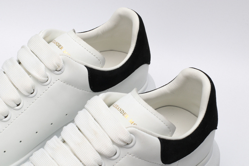 a1exa*der Mcqv*en white black