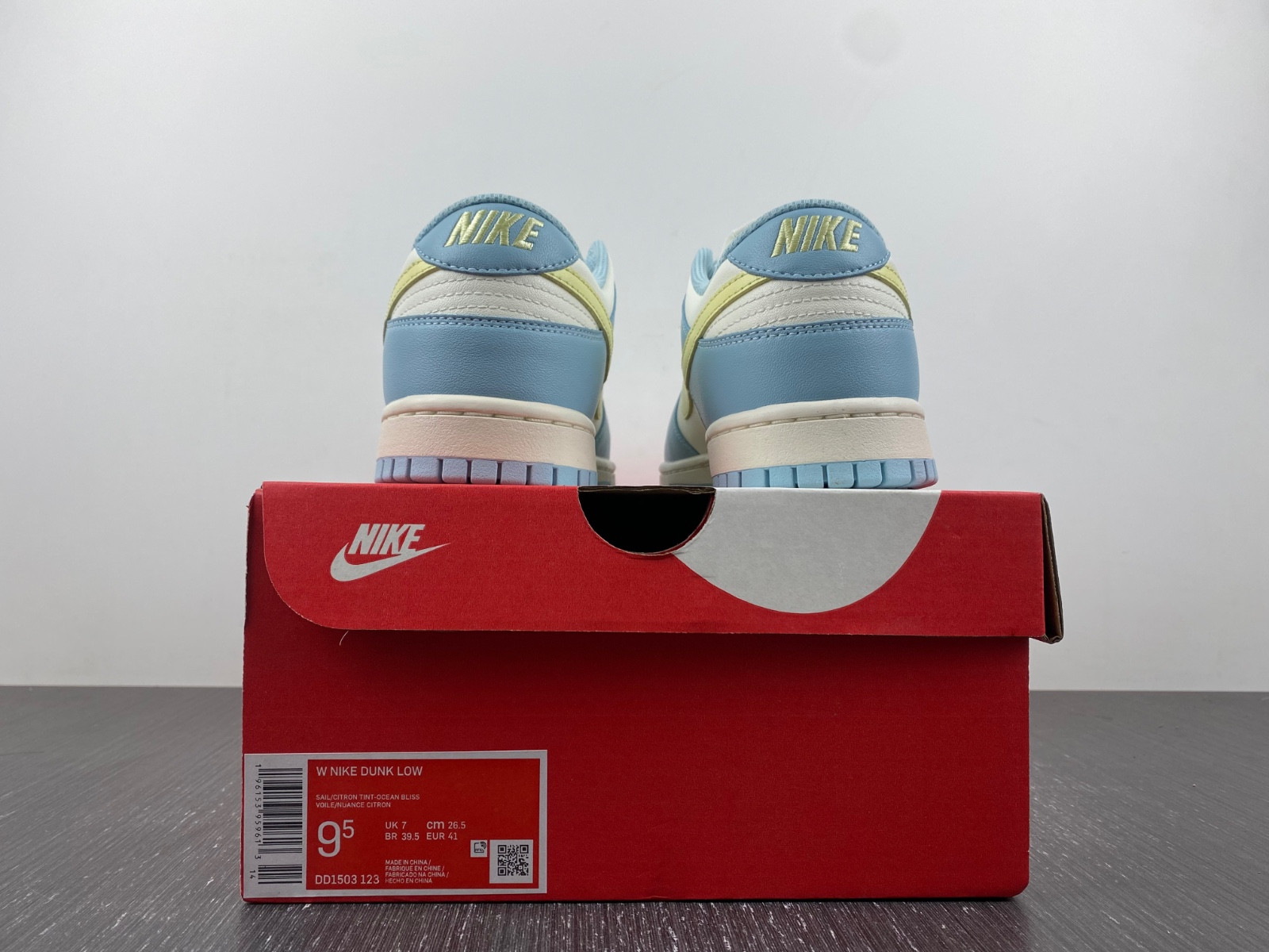 nike dunk low ocean bliss citron tint (women