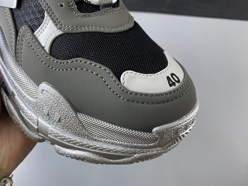 Ba*len*cia*ga grey blake triple s trainers