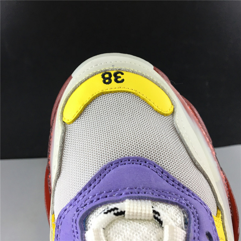 Ba*len*cia*ga triple s