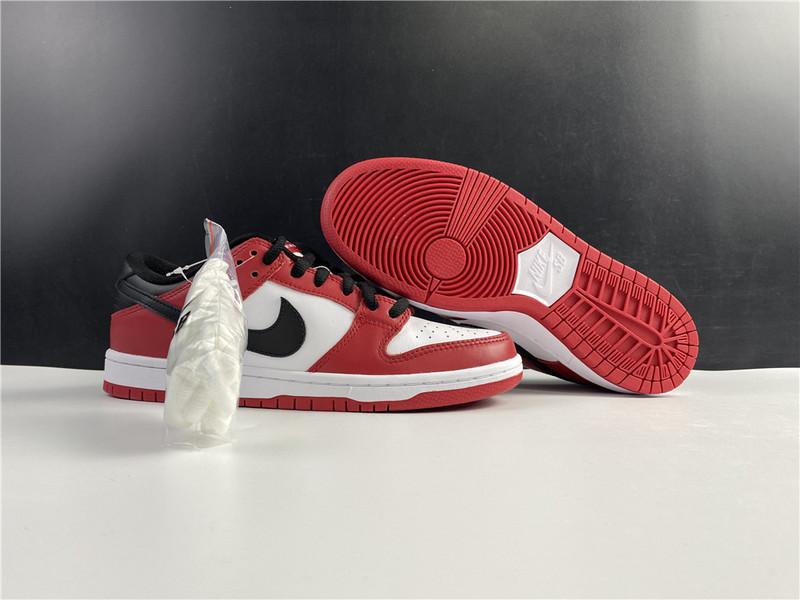 nike dunk sb low “chicago” bq6817-600