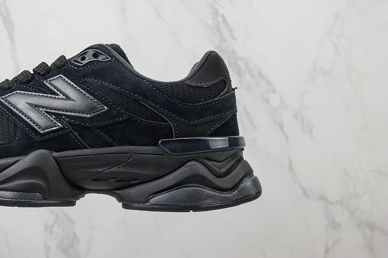 new Ba1an*e 9060 triple black men