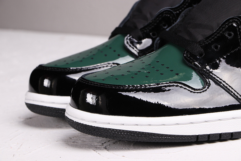 solefly x air jordan 1 high “friends & family” av3905-038