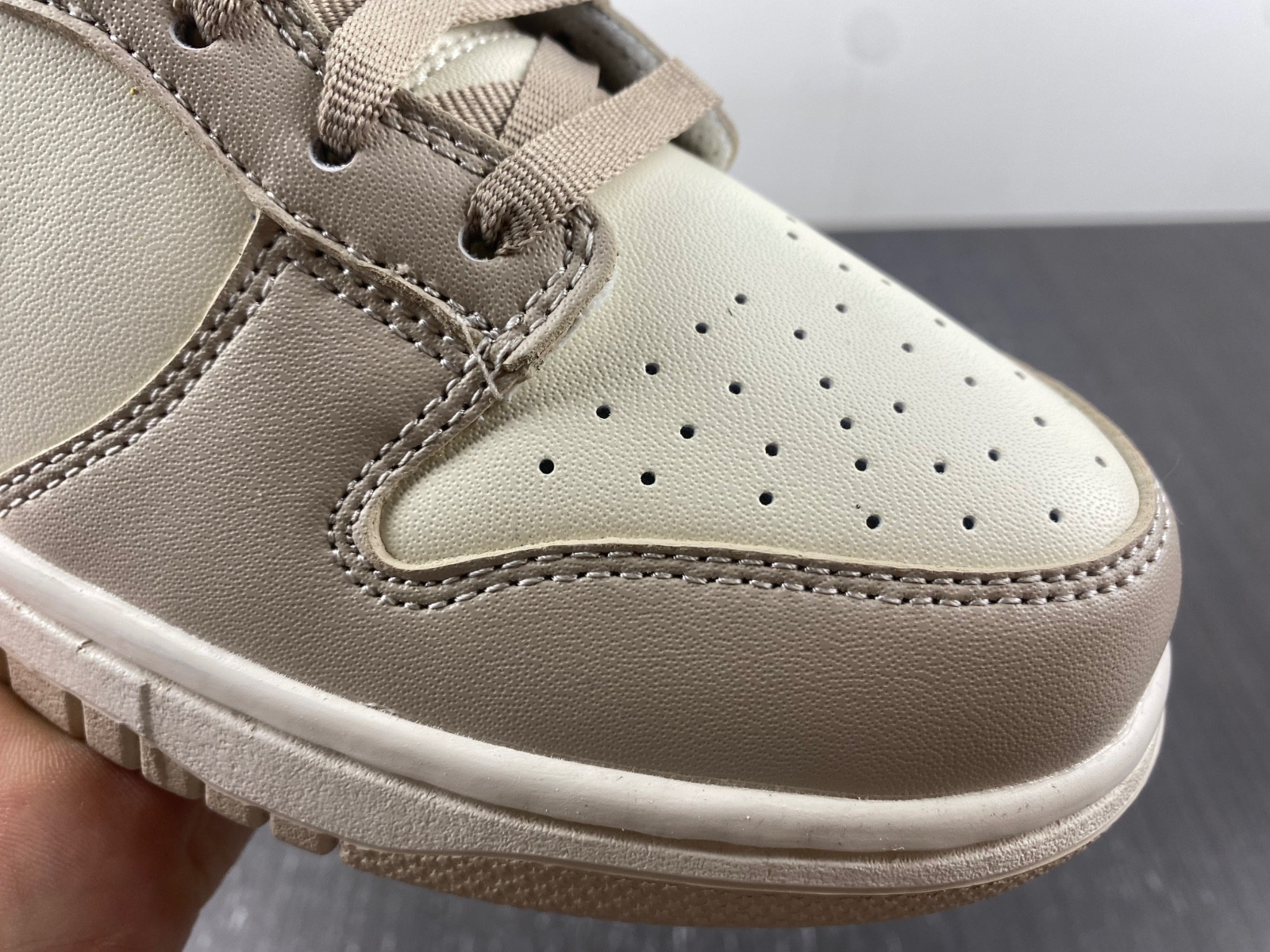 nike dunk low phanT0m metallic gold (women