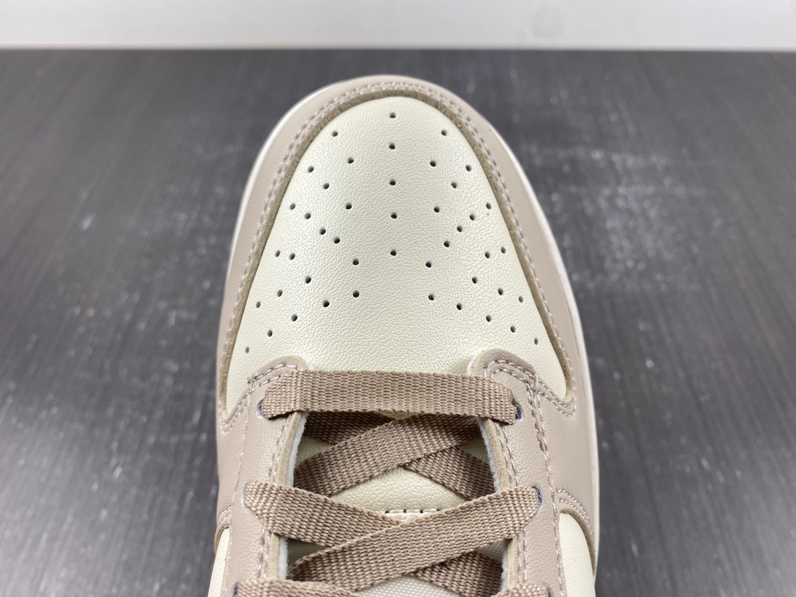 nike dunk low phanT0m metallic gold (women