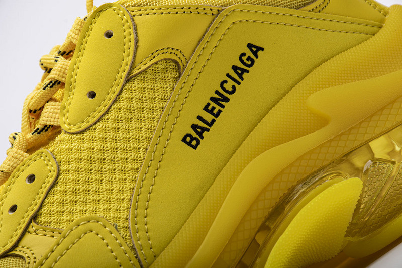 Ba*len*cia*ga triple s yellow