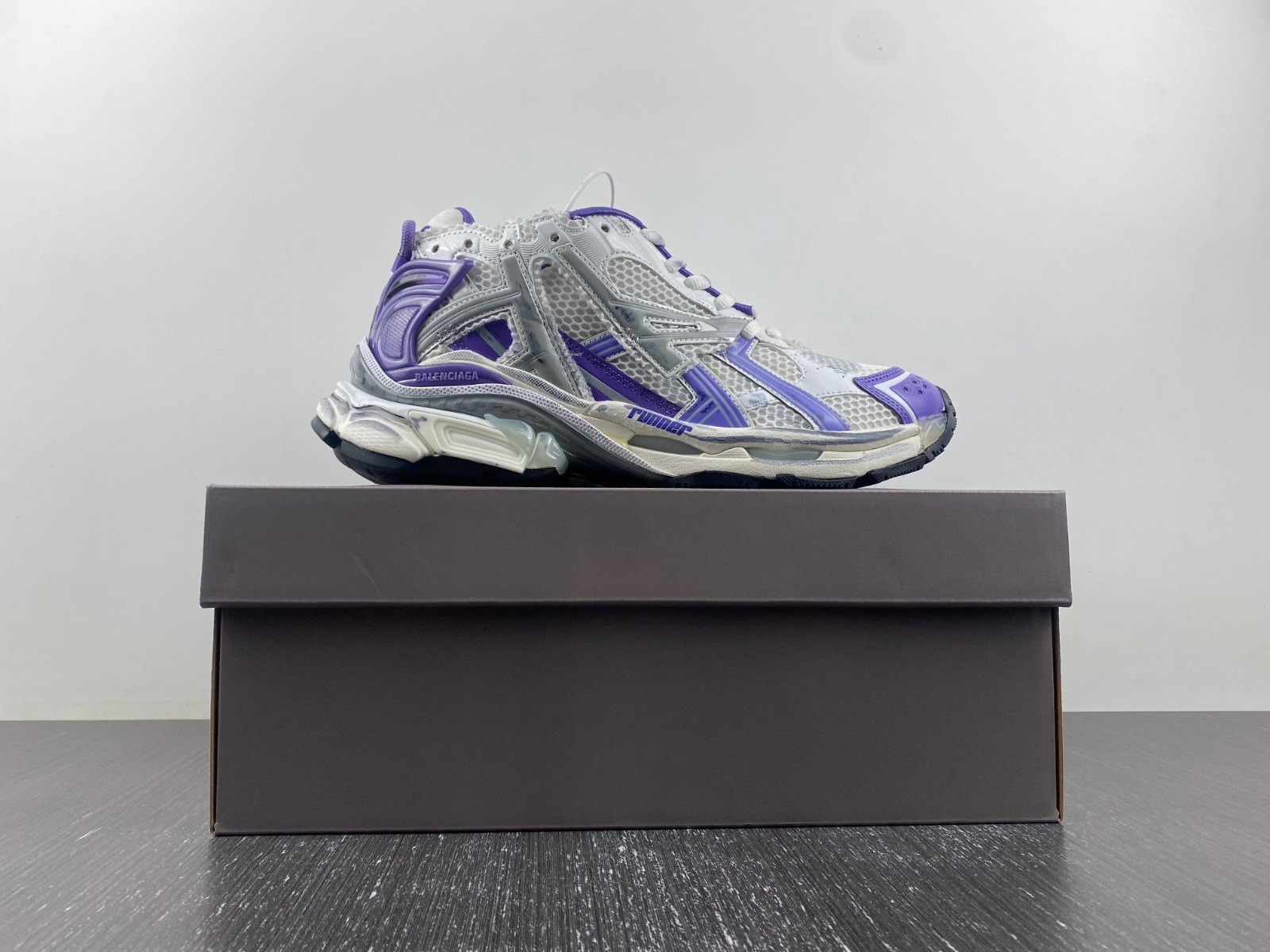 Ba*len*cia*ga runner sneaker