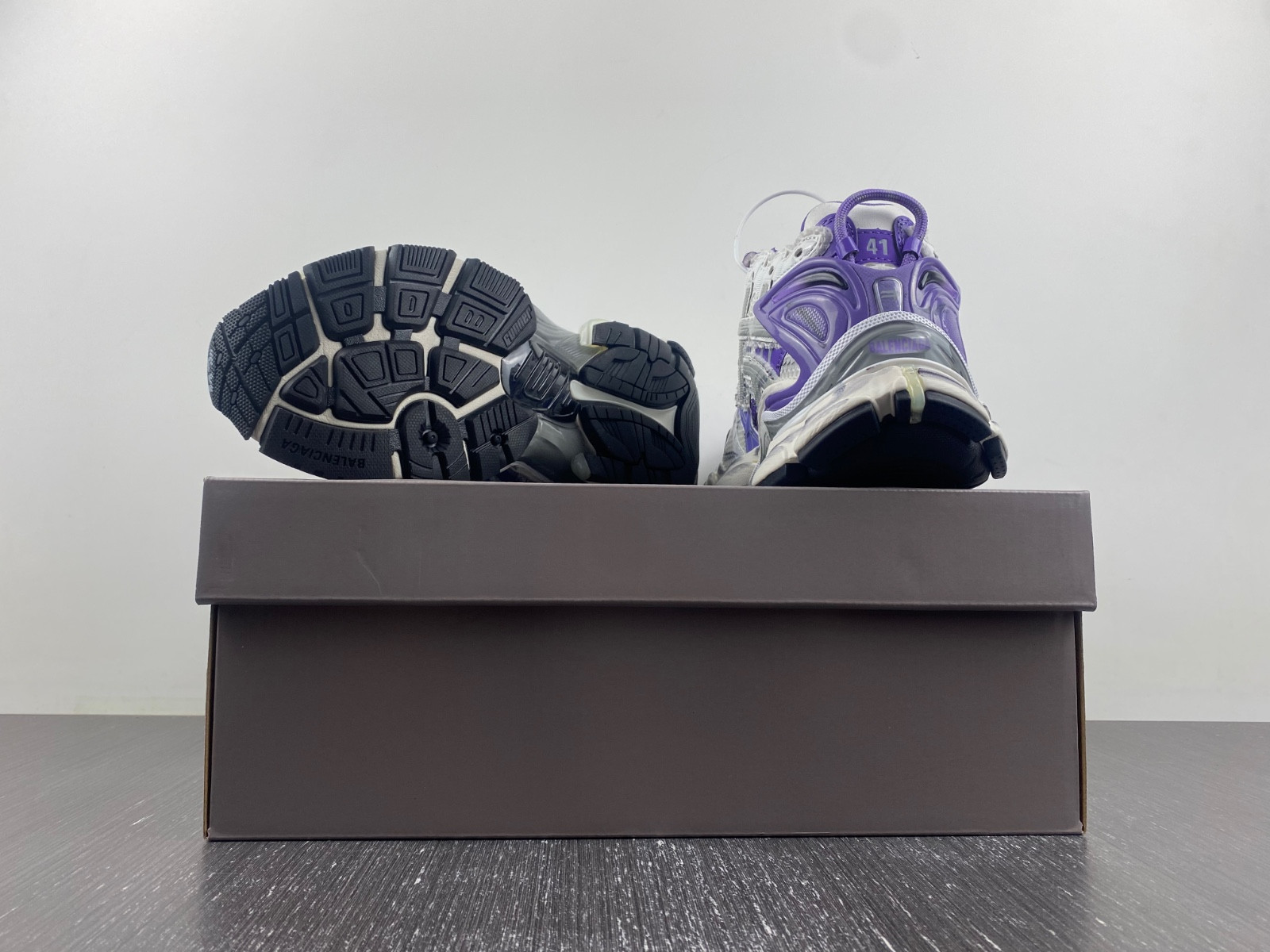 Ba*len*cia*ga runner sneaker