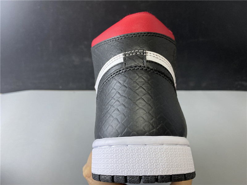 air jordan 1 high og wmns “satin snake” cd0461-601