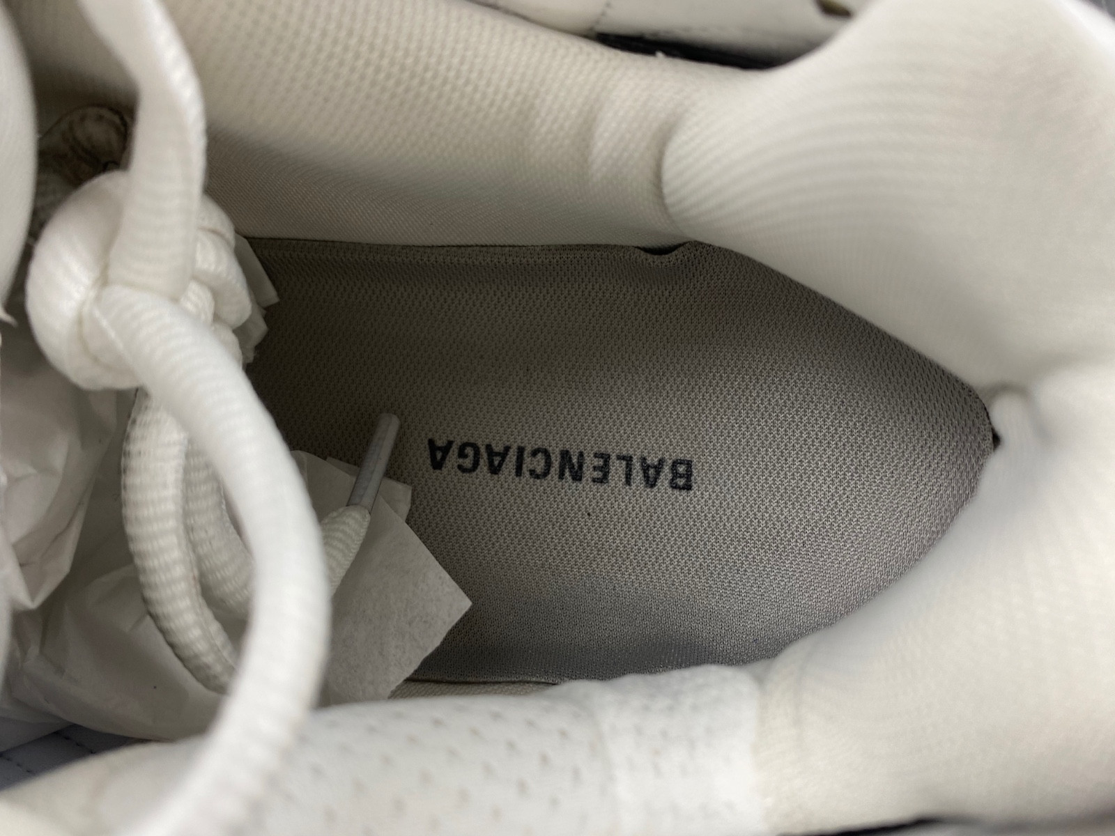 Ba*len*cia*ga runner sneaker in grey/white/black