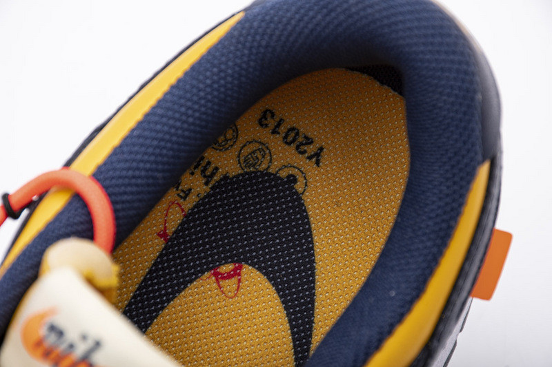 owtx nike dunk sb low white michigan ct0856-700