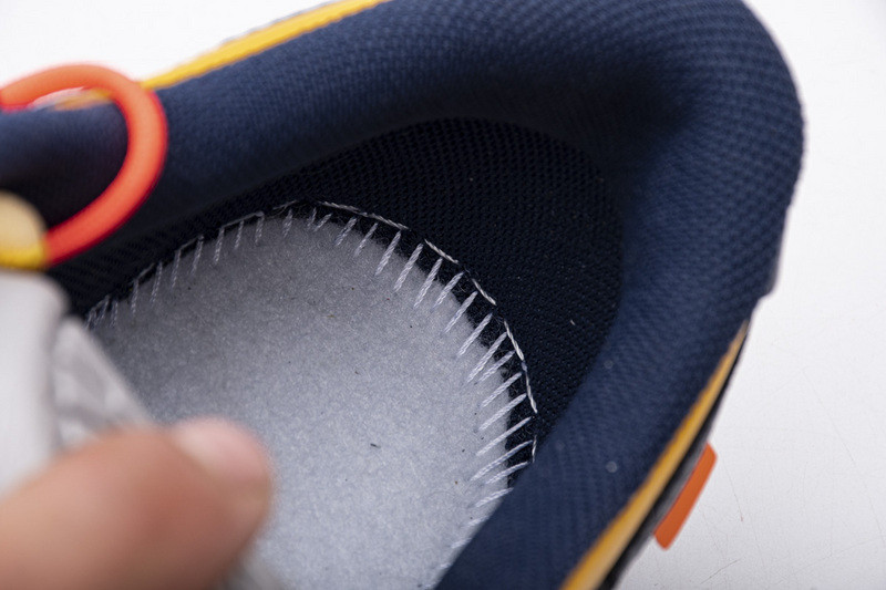 owtx nike dunk sb low white michigan ct0856-700