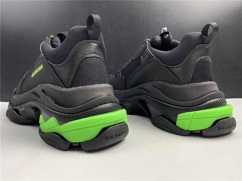 Ba*len*cia*ga triple s black green