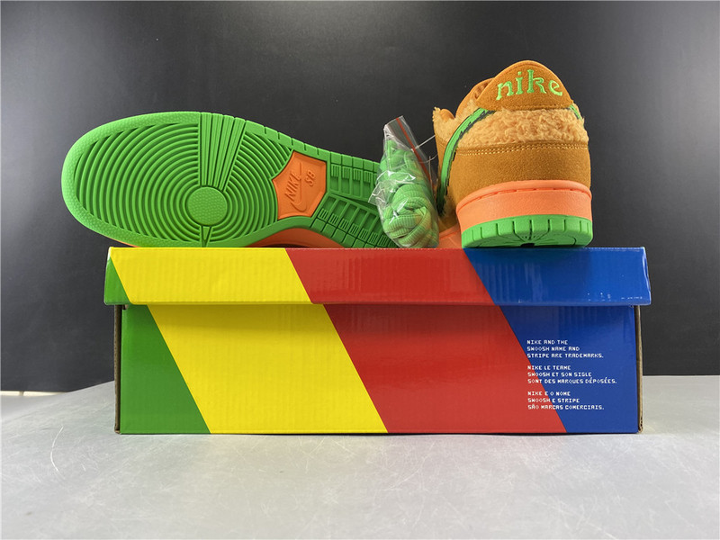 dead x nike sb dunk low“ orange bear” cj5378-800