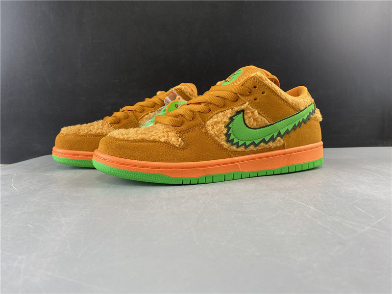 dead x nike sb dunk low“ orange bear” cj5378-800